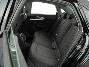 Седан Audi A4 2018 года, 2274444 рублей, Москва