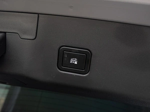 Лифтбек Changan UNI-V 2023 года, 2410000 рублей, Краснодар