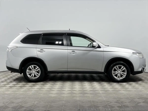 Внедорожник Mitsubishi Outlander 2014 года, 1176200 рублей, Казань