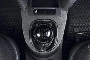 Фургон Volkswagen Caddy 2011 года, 949000 рублей, Челябинск