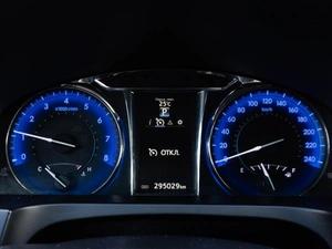 Седан Toyota Camry 2015 года, 1810000 рублей, Тюмень