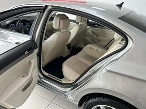 Седан Volkswagen Passat 2016 года, 1700000 рублей, Смоленск