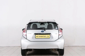 Хетчбэк Toyota Aqua 2016 года, 999000 рублей, Красноярск