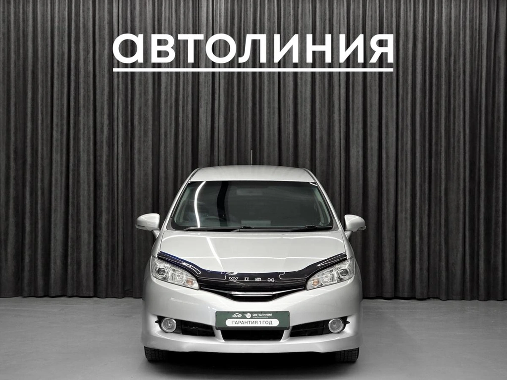 Минивэн Toyota Wish 2012 года, 1280000 рублей, Красноярск
