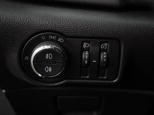 Седан Opel Astra 2014 года, 924000 рублей, Воронеж