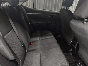 Седан Toyota Corolla 2015 года, 1149000 рублей, Красноярск