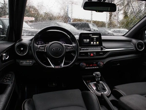 Седан Kia Cerato 2021 года, 2449000 рублей, Большой Сочи