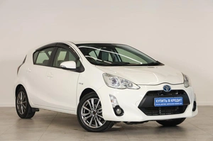 Хетчбэк Toyota Aqua 2016 года, 929000 рублей, Новосибирск