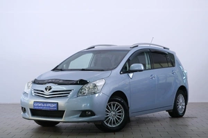 Минивэн Toyota Verso 2011 года, 1199000 рублей, Омск