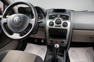 Седан Renault Megane 2005 года, 269000 рублей, Оренбург