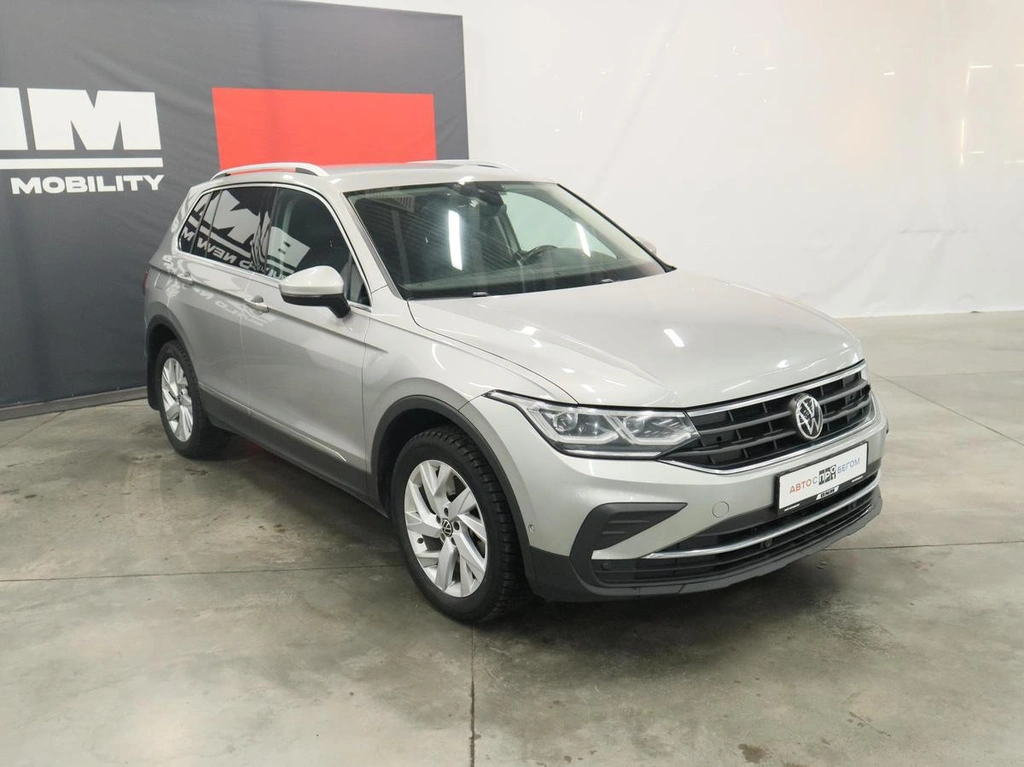 Внедорожник Volkswagen Tiguan 2021 года, 3170000 рублей, Курск