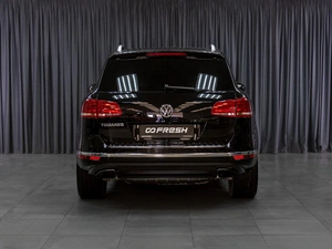 Внедорожник Volkswagen Touareg 2015 года, 2595000 рублей, Тюмень
