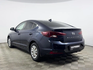 Седан Hyundai Elantra 2019 года, 1648100 рублей, Казань