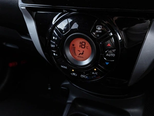 Хетчбэк Nissan Note 2017 года, 1100000 рублей, Краснодар