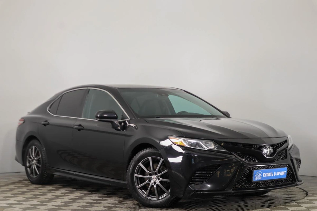 Седан Toyota Camry 2018 года, 2739000 рублей, Пермь