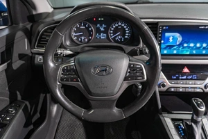 Седан Hyundai Elantra 2017 года, 1289000 рублей, Петрозаводск