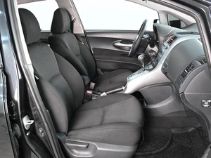 Хетчбэк Toyota Auris 2011 года, 979000 рублей, Аксай