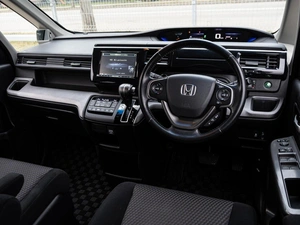 Минивэн Honda Stepwgn Spada 2015 года, 1900000 рублей, Краснодар