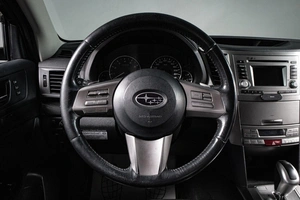 Седан Subaru Legacy 2011 года, 1119000 рублей, Сургут