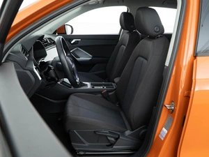 Внедорожник Audi Q3 2019 года, 2997077 рублей, Москва