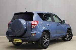 Внедорожник Toyota RAV4 2010 года, 1499000 рублей, Новосибирск