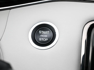Внедорожник Land Rover Range Rover Evoque 2021 года, 4199000 рублей, Кирилловка