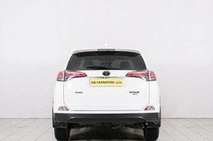Внедорожник Toyota RAV4 2017 года, 2849000 рублей, Красноярск