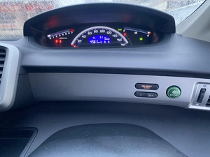 Минивэн Honda Freed 2013 года, 959000 рублей, Красноярск