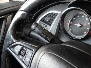 Хетчбэк Opel Astra 2012 года, 895000 рублей, Краснодар