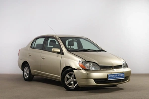 Седан Toyota Platz 2002 года, 249000 рублей, Новосибирск