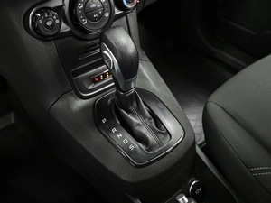 Хетчбэк Ford Fiesta 2016 года, 925000 рублей, Ставрополь