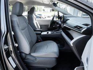 Минивэн Toyota Sienna 2021 года, 3999000 рублей, Ставрополь