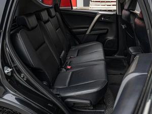 Внедорожник Toyota RAV4 2015 года, 2175000 рублей, Краснодар