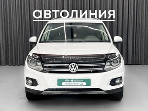 Внедорожник Volkswagen Tiguan 2011 года, 1200000 рублей, Красноярск
