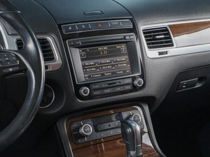 Внедорожник Volkswagen Touareg 2015 года, 3249000 рублей, Сургут