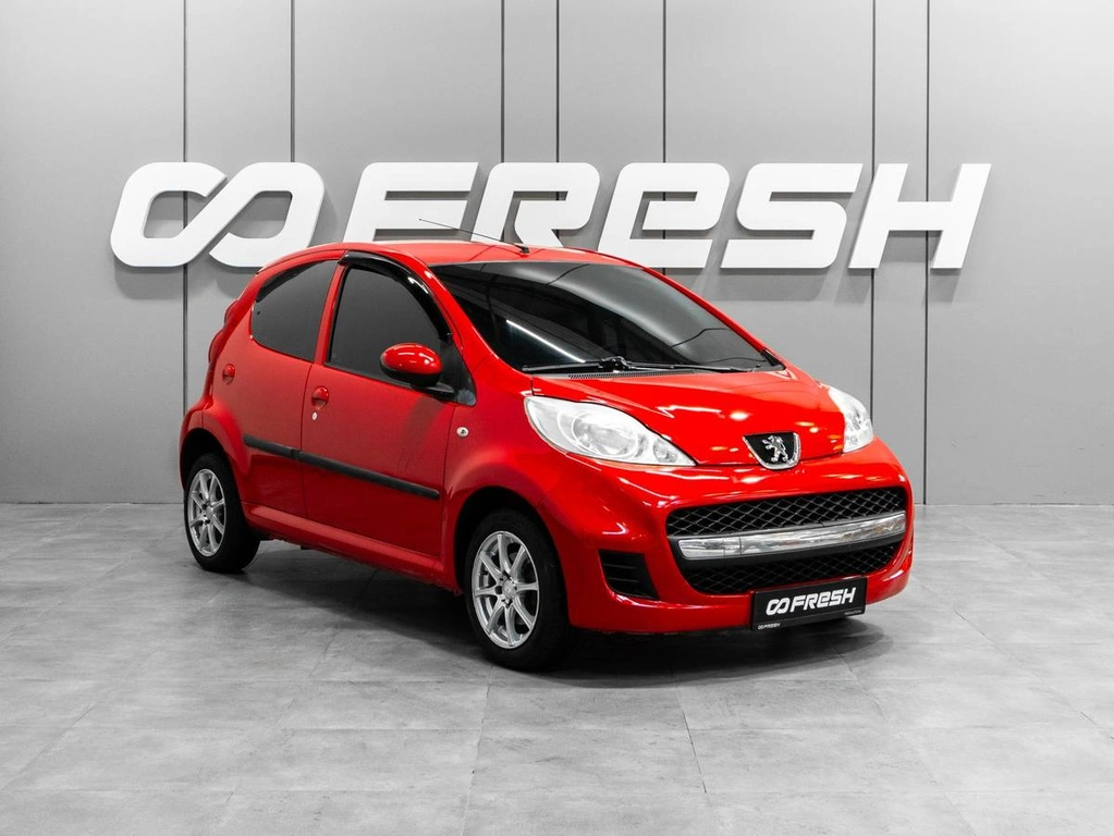 Хетчбэк Peugeot 107 2011 года, 530000 рублей, Тюмень