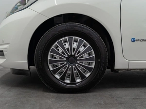 Хетчбэк Nissan Note 2019 года, 1230000 рублей, Красноярск