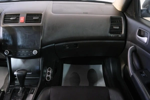 Седан Honda Accord 2004 года, 839000 рублей, Омск