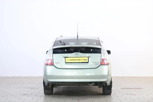 Лифтбек Toyota Prius 2008 года, 689000 рублей, Омск