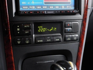 Седан Kia Magentis 2005 года, 705000 рублей, Красный Пахарь