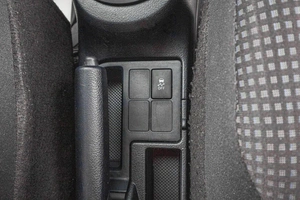 Хетчбэк Toyota Vitz 2015 года, 1019000 рублей, Барнаул