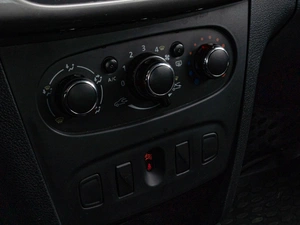 Седан Renault Logan 2018 года, 660000 рублей, Краснодар