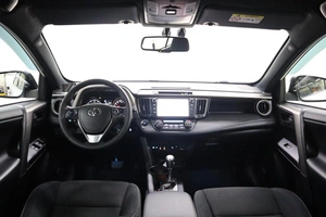 Внедорожник Toyota RAV4 2018 года, 2620000 рублей, Брянск