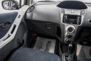 Хетчбэк Toyota Vitz 2006 года, 599000 рублей, Барнаул