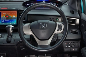 Минивэн Honda Freed 2012 года, 999000 рублей, Красноярск