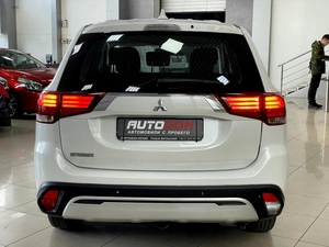 Внедорожник Mitsubishi Outlander 2019 года, 1847000 рублей, Солонцы