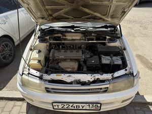 Седан Toyota Carina 1994 года, 200000 рублей, Красноярск