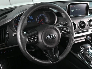 Лифтбек Kia Stinger 2018 года, 2349000 рублей, Аксай
