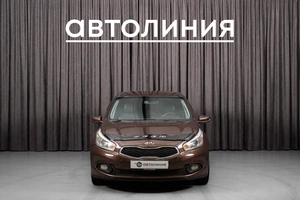 Хетчбэк Kia Ceed 2012 года, 645000 рублей, Красноярск