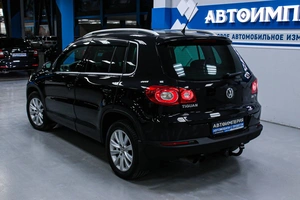 Внедорожник Volkswagen Tiguan 2010 года, 1258000 рублей, Солонцы